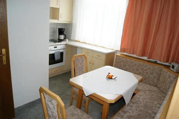 Hotel Garni Haus Anita Liesing Екстериор снимка
